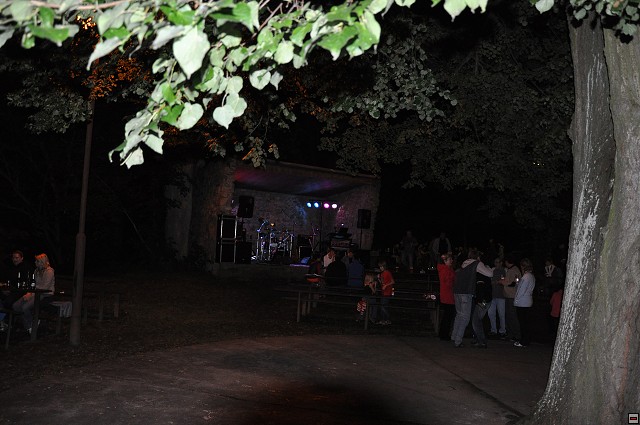 img00009.jpg