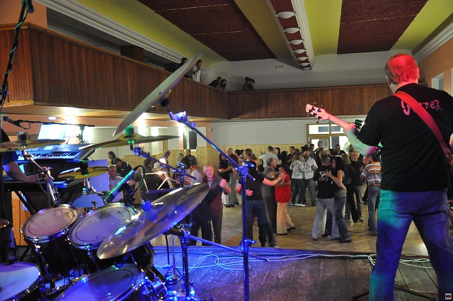 img00015.jpg