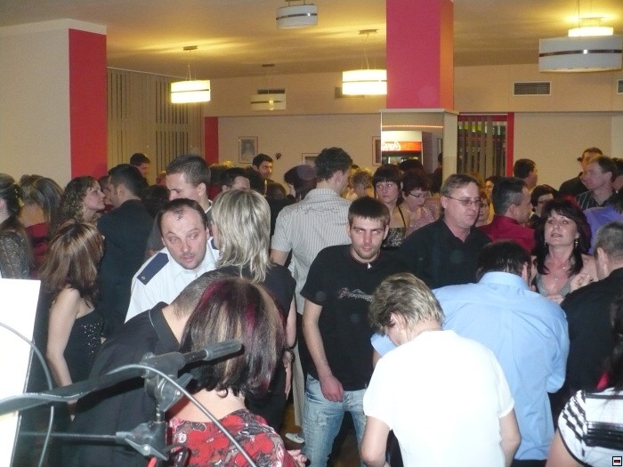 img00006.jpg