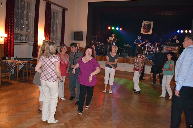 img00003.jpg