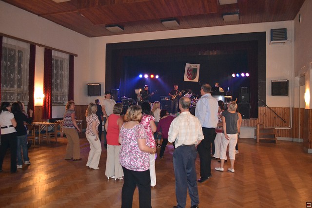 img00008.jpg