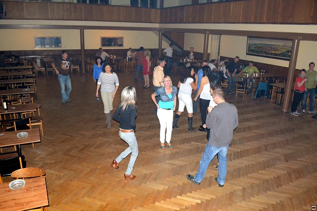 img00006.jpg