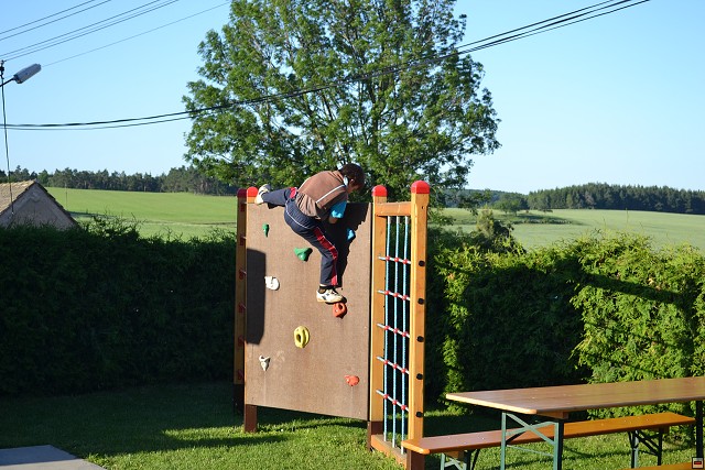 img00004.jpg
