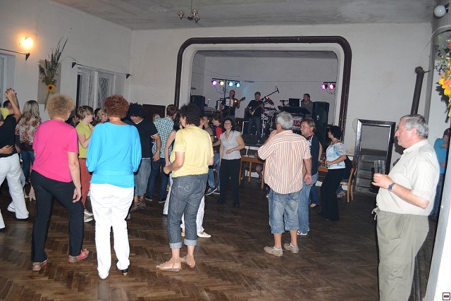 img00012.jpg