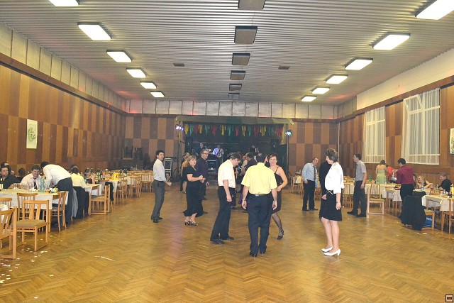 img00030.jpg