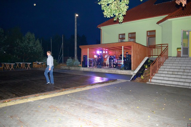 img00008.jpg