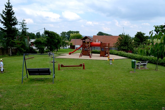 img00002.jpg