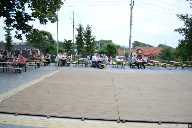 img00004.jpg
