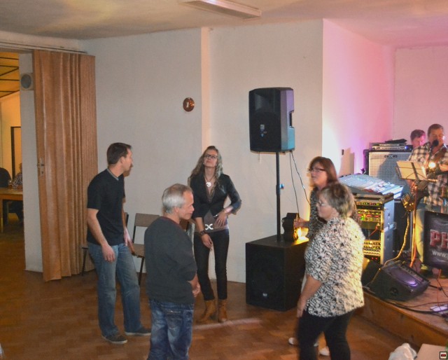 img00004.jpg