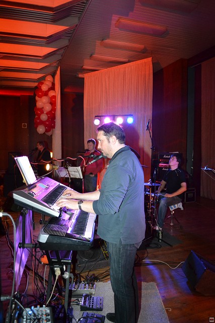img00037.jpg