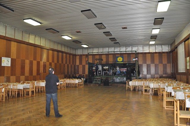 img00002.jpg
