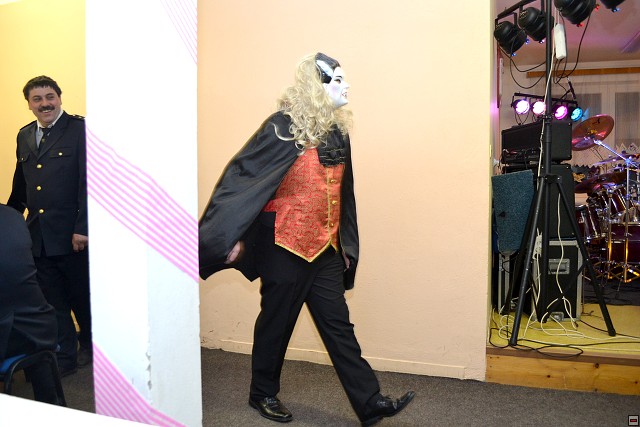 img00006.jpg