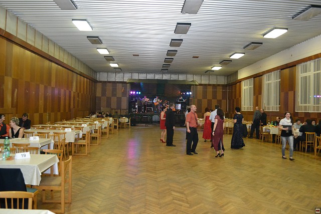 img00004.jpg