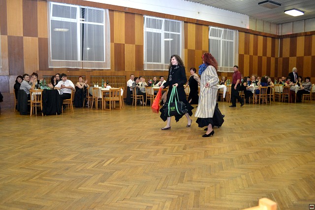 img00009.jpg