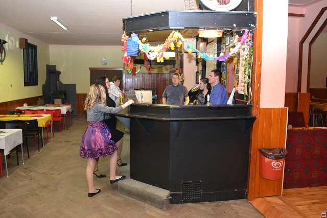 img00009.jpg