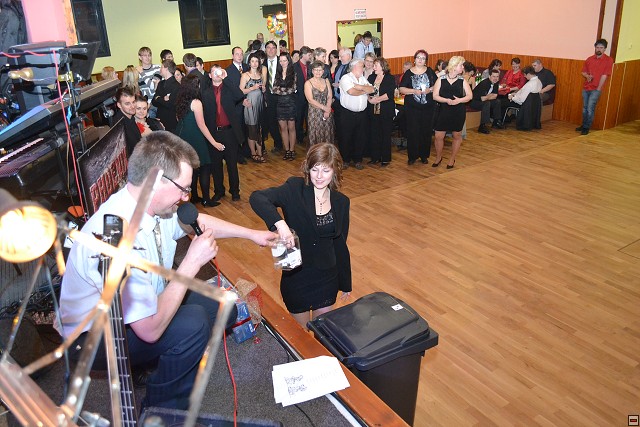 img00019.jpg
