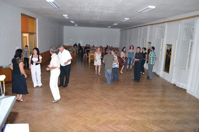img00006.jpg