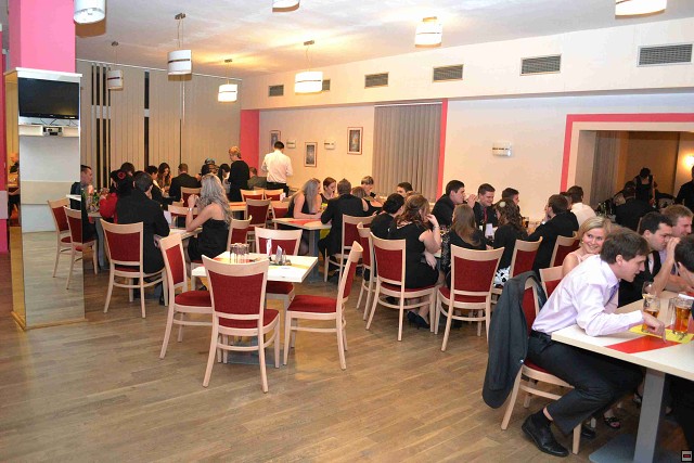 img00009.jpg
